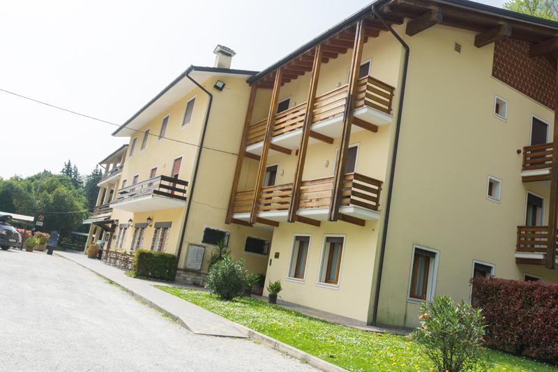 Albergo Ristorante Dalla Mena Romano D'Ezzelino Buitenkant foto