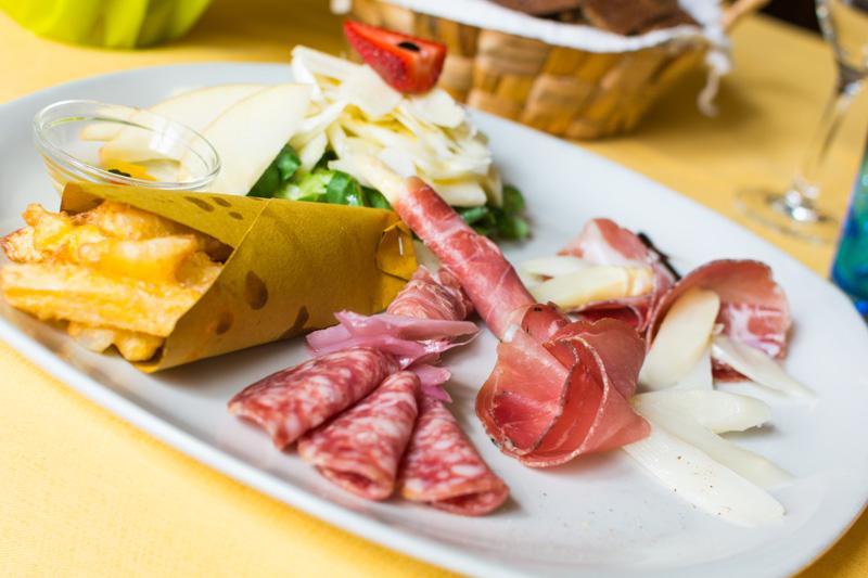 Albergo Ristorante Dalla Mena Romano D'Ezzelino Buitenkant foto