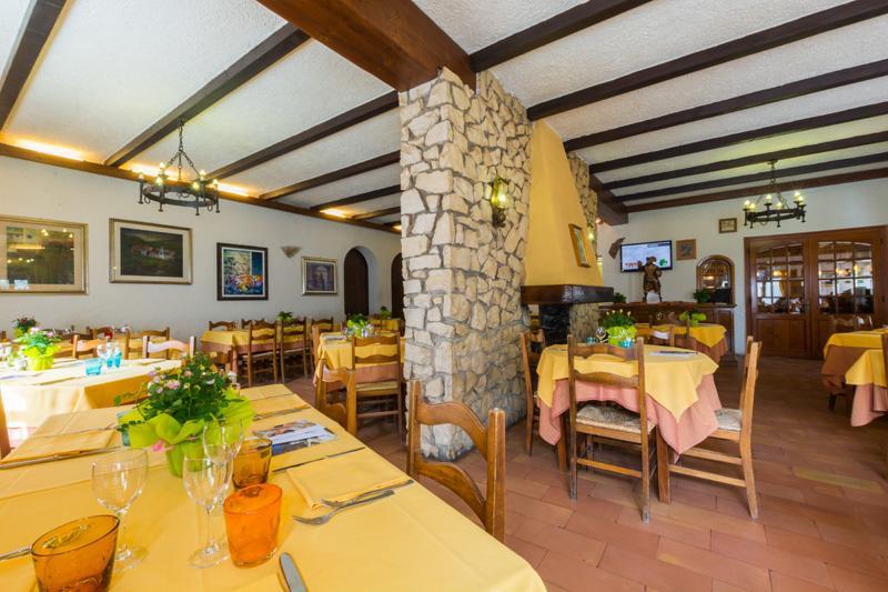 Albergo Ristorante Dalla Mena Romano D'Ezzelino Buitenkant foto