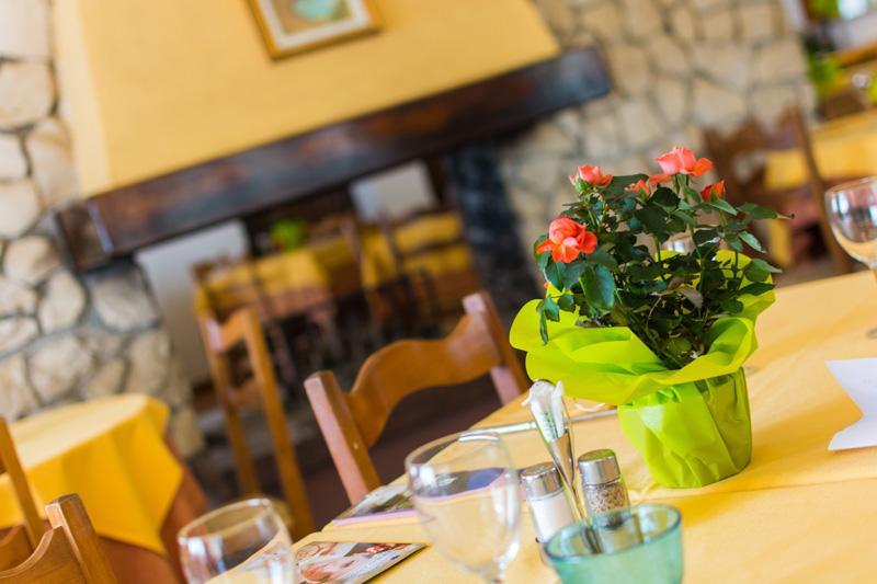 Albergo Ristorante Dalla Mena Romano D'Ezzelino Buitenkant foto