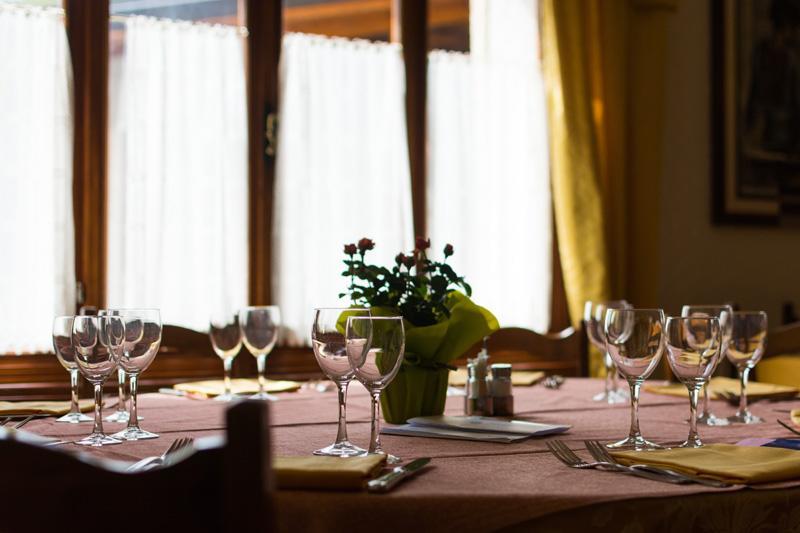 Albergo Ristorante Dalla Mena Romano D'Ezzelino Buitenkant foto