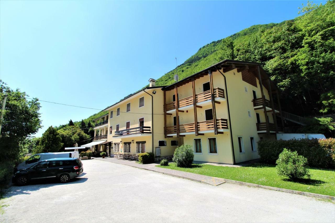 Albergo Ristorante Dalla Mena Romano D'Ezzelino Buitenkant foto